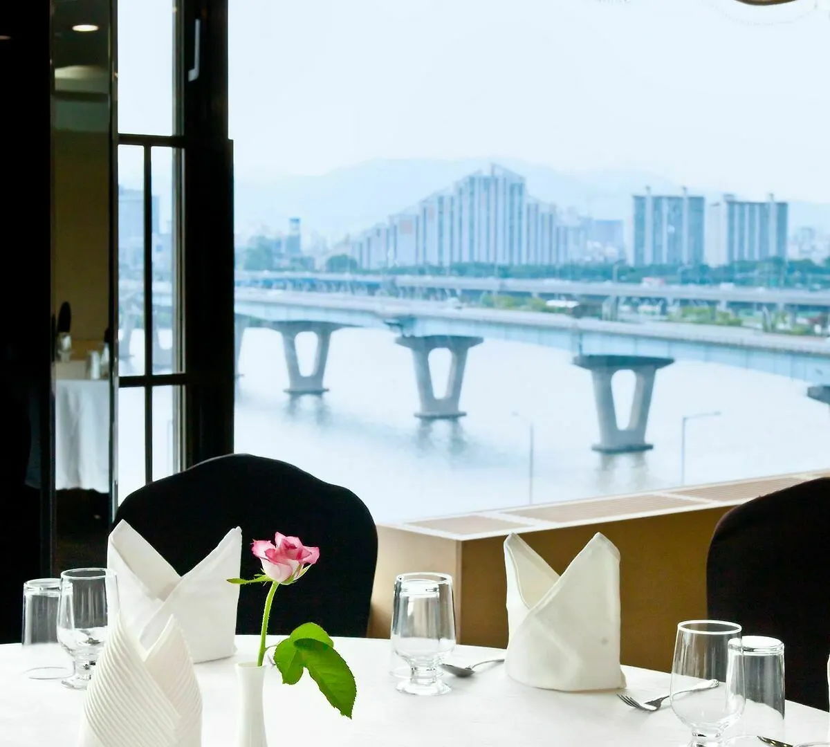 Hankang Hotel Seul